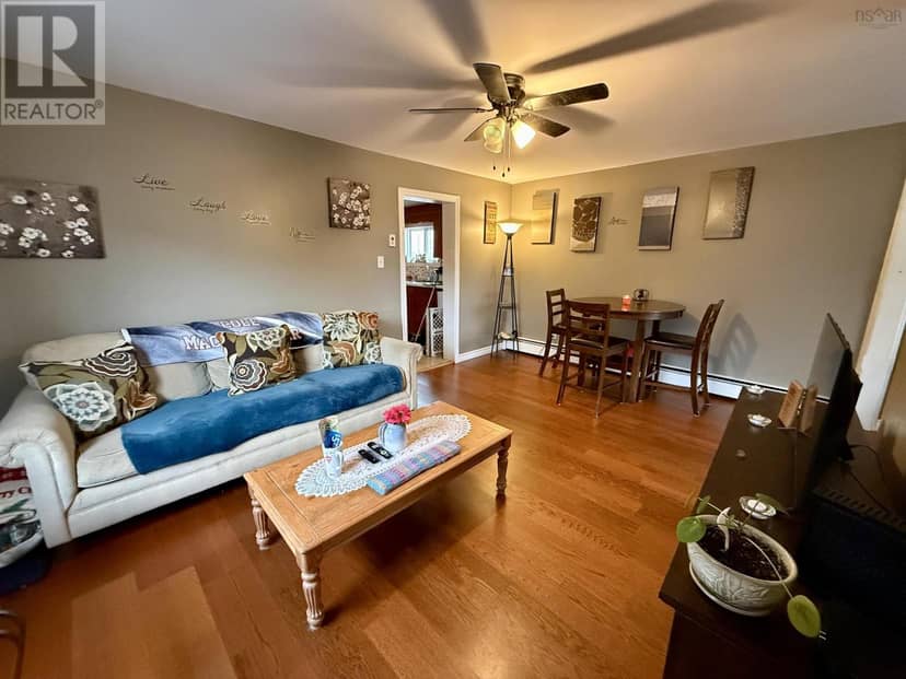 6 Chestnut Street — photo 8 of 29