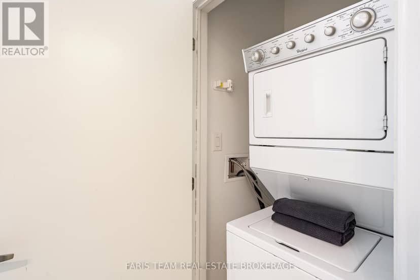 PH7 - 111 Worsley Street — photo 21 of 32