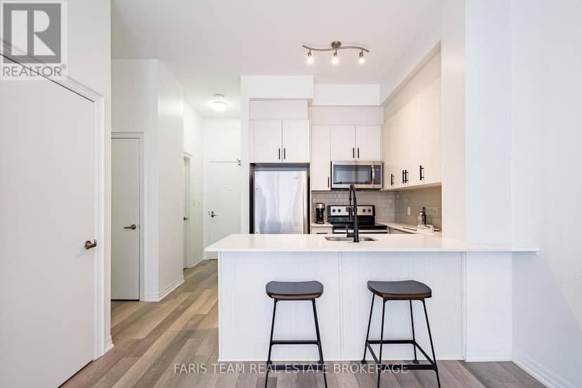 PH7 - 111 Worsley Street — photo 5 of 32