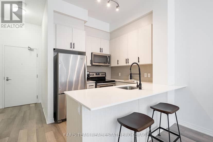 PH7 - 111 Worsley Street — photo 7 of 32