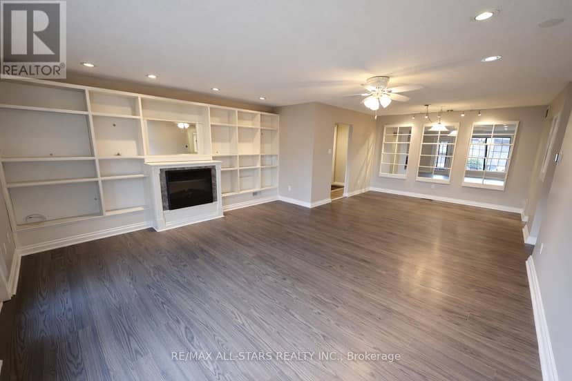 602 - 200 East Street S — photo 10 of 34