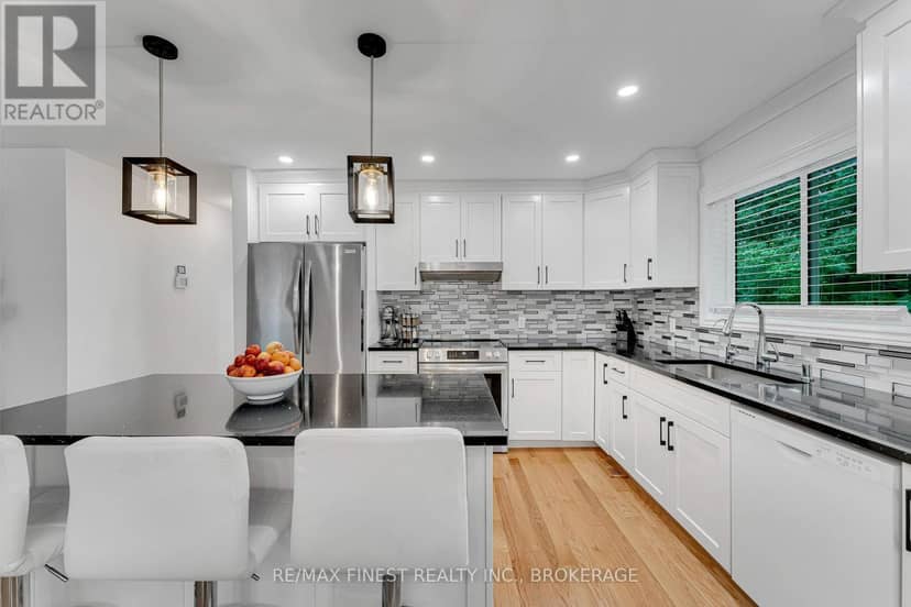 318 French Settlement Road — photo 13 of 40