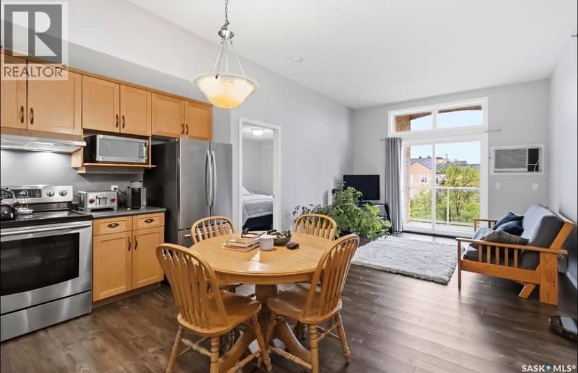 401 215 Lowe ROAD, Saskatoon, photo 4