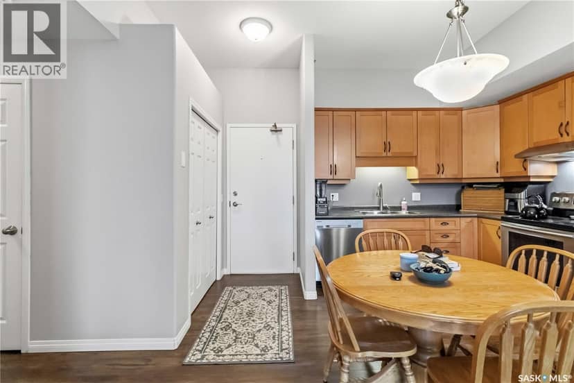 401 215 Lowe ROAD, Saskatoon, photo 3