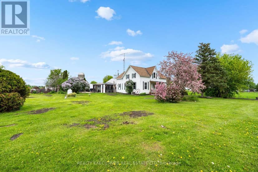 12689 River Road, North Dundas, photo 2