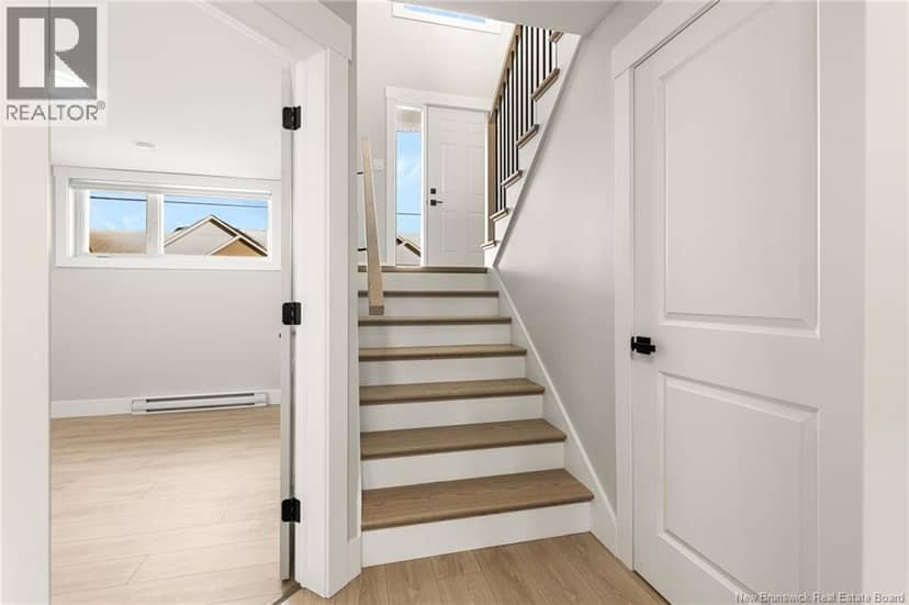 24 Violet Street — photo 17 of 29