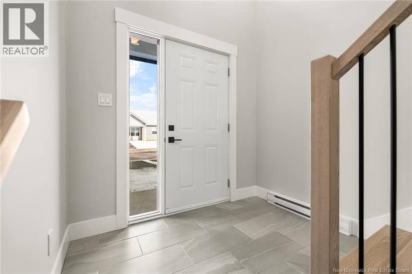 24 Violet Street — photo 2 of 29
