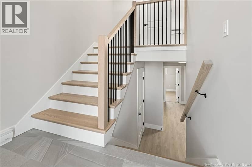 24 Violet Street — photo 3 of 29