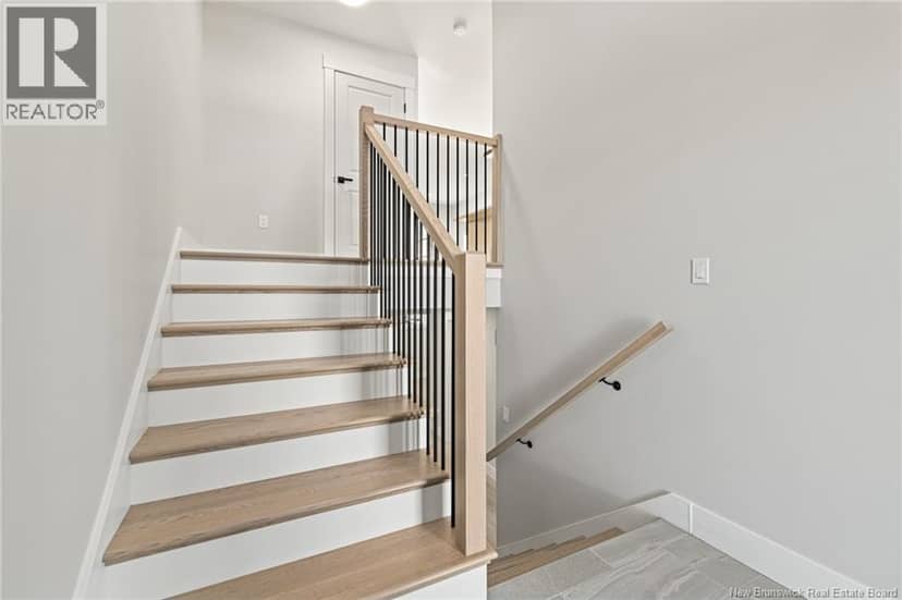 24 Violet Street — photo 4 of 29