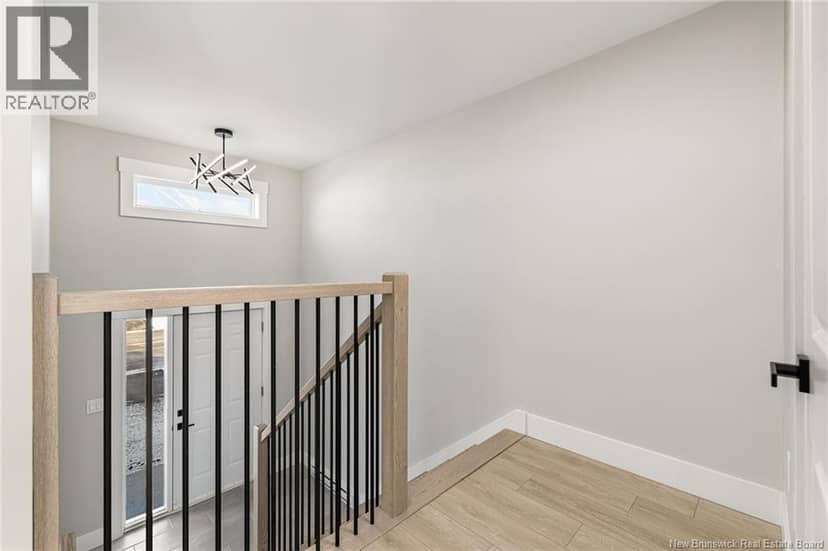 24 Violet Street — photo 6 of 29