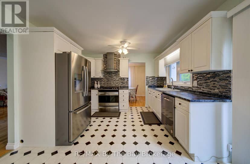 93 Frederick Drive — photo 14 of 40