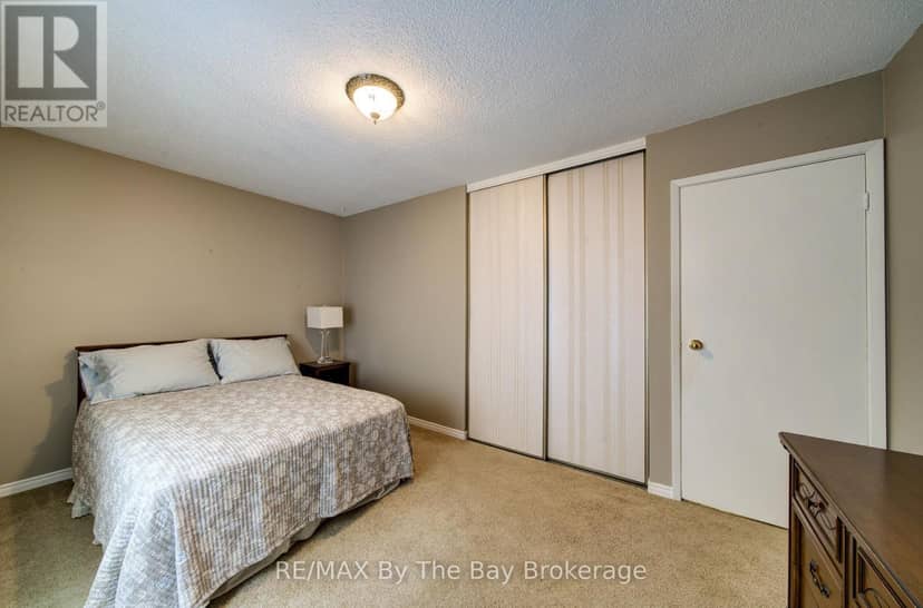 93 Frederick Drive — photo 20 of 40