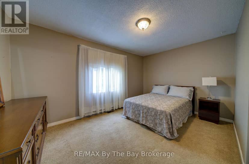 93 Frederick Drive — photo 21 of 40