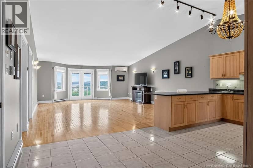 63 Merritt Hill Road — photo 6 of 36