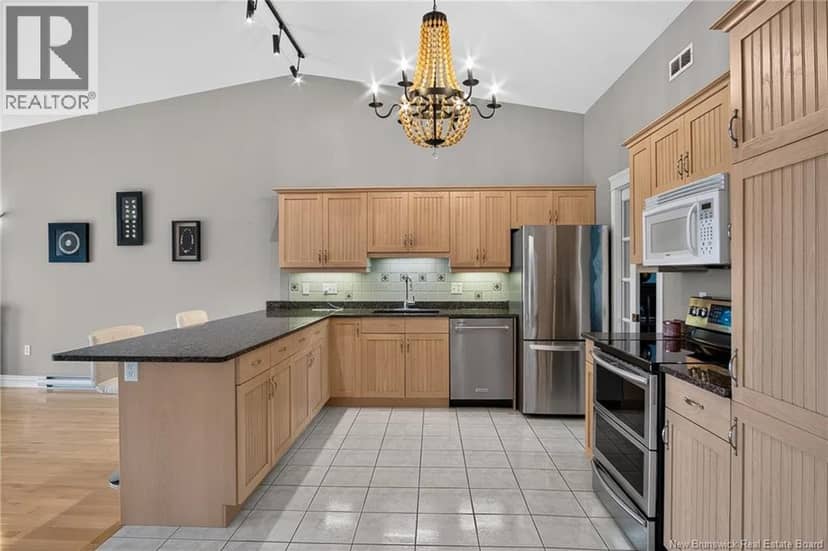 63 Merritt Hill Road — photo 9 of 36