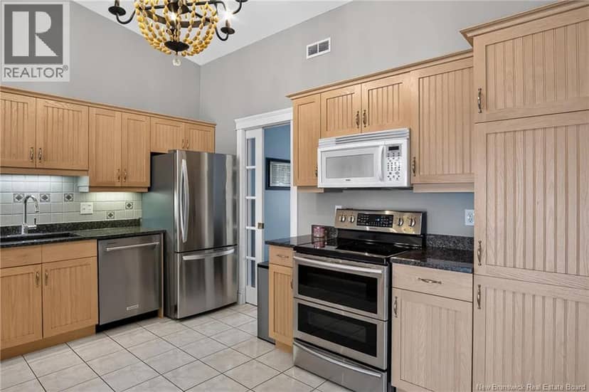 63 Merritt Hill Road — photo 10 of 36