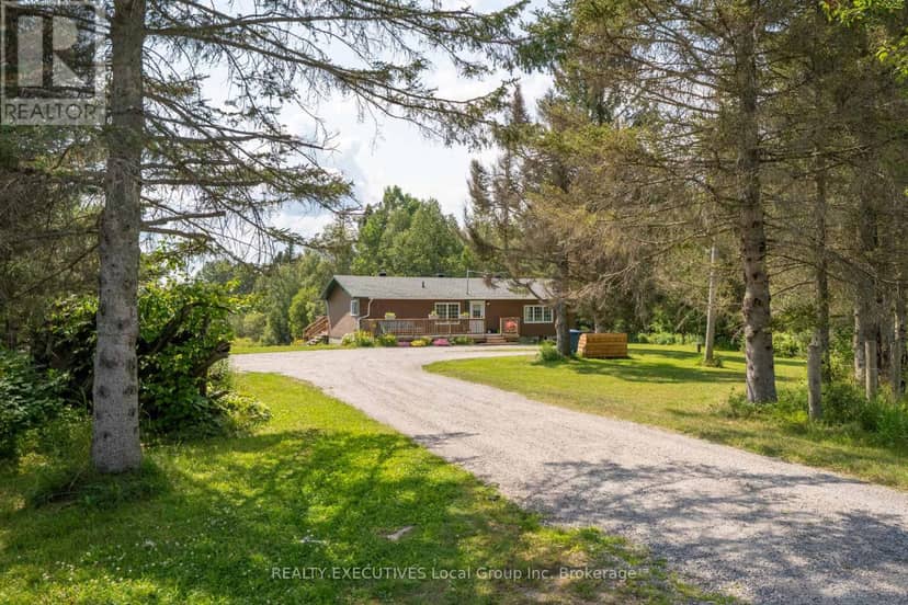 575 Golf Course Road, Chisholm, photo 3
