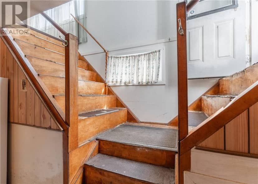 464 McKim Street — photo 9 of 25
