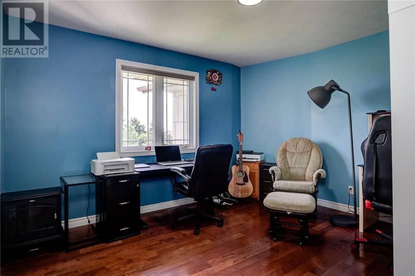 290 Seguin Street — photo 14 of 40