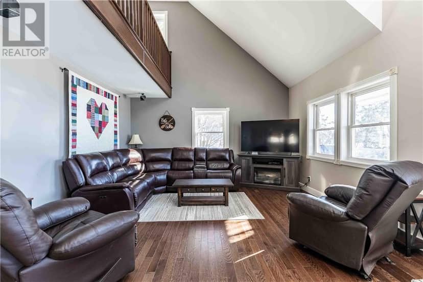 1168 West Bay, Capreol, photo 4