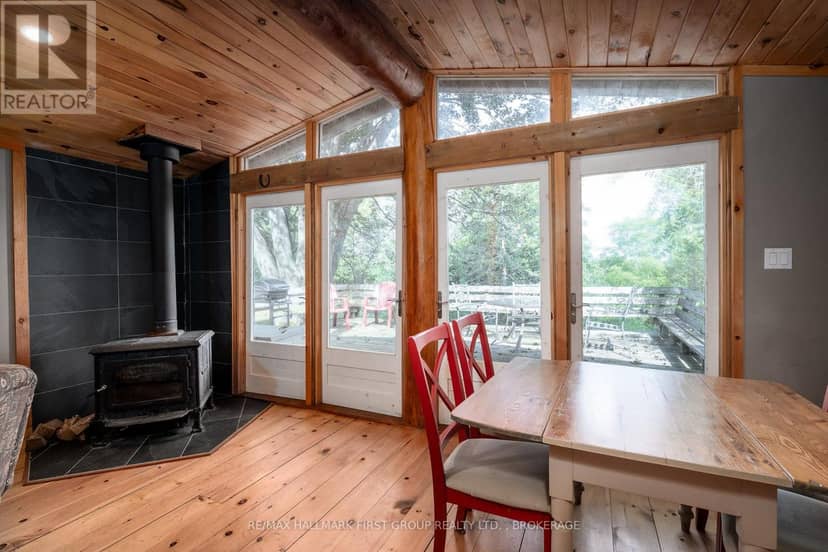 19 Pc Lane, Prince Edward County, photo 2