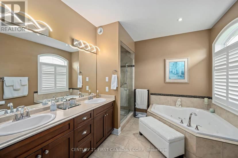 286 Dufferin Street — photo 13 of 40