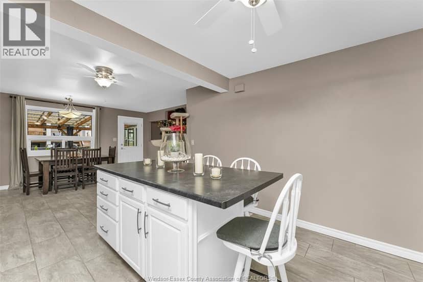 351 Superior Street — photo 13 of 40