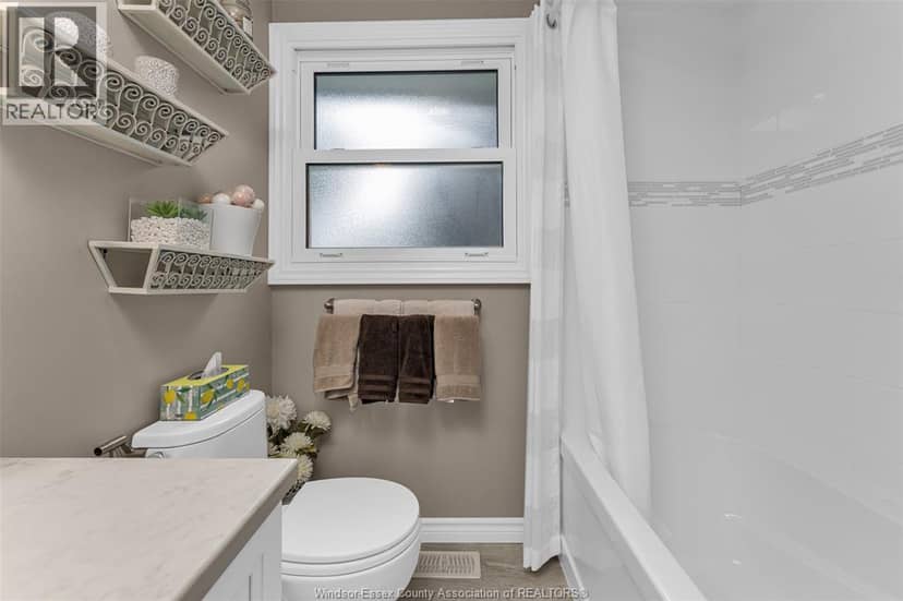 351 Superior Street — photo 25 of 40