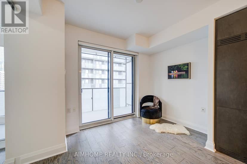 1401 - 65 St Mary Street — photo 14 of 34