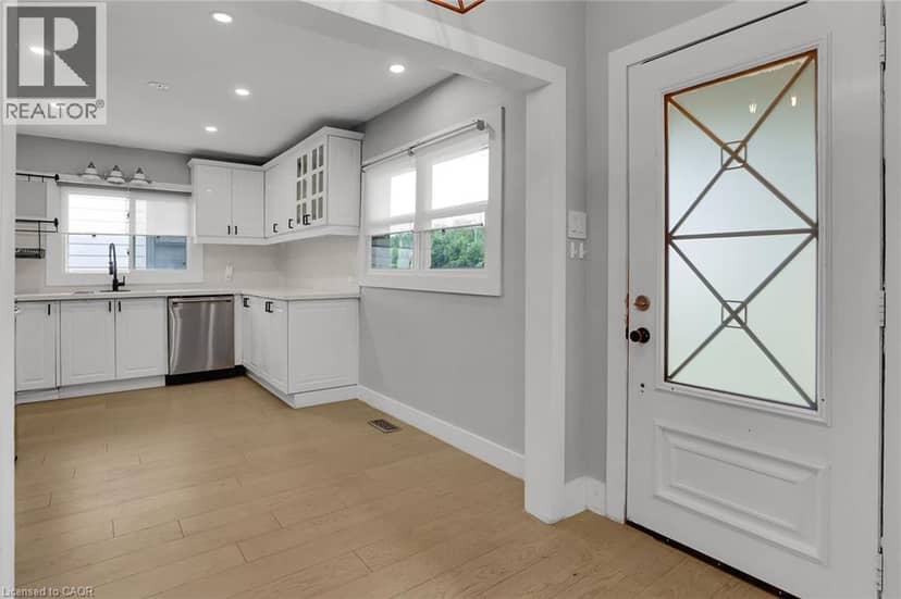 6 LINCOLN Avenue — photo 6 of 40