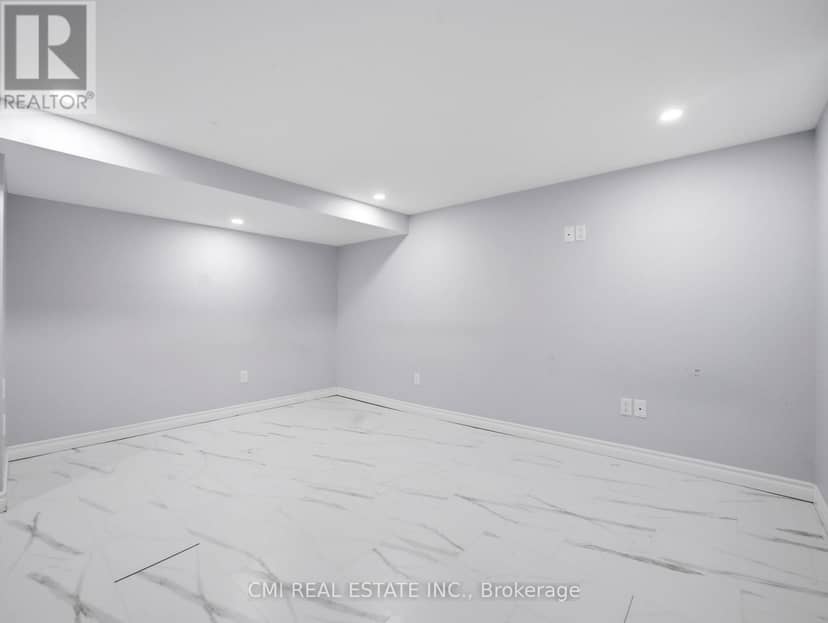 6476 Maranda Street — photo 40 of 40