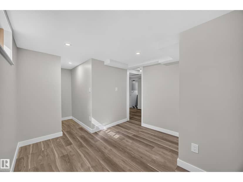 11603 71 ST NW — photo 34 of 40
