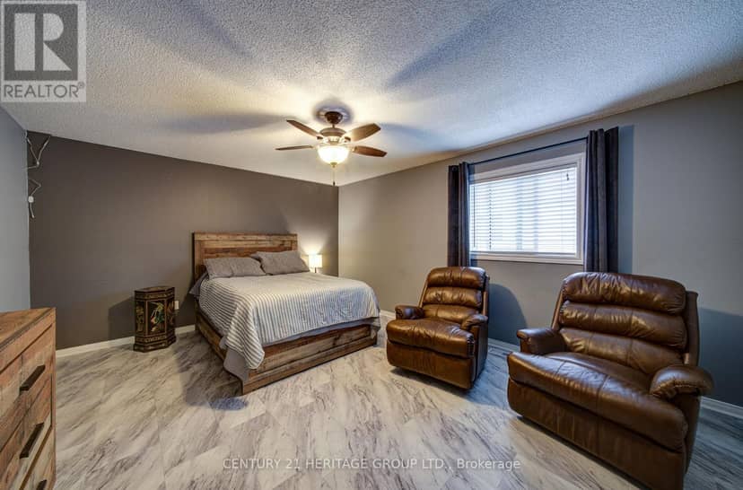 68 Dyer Drive — photo 14 of 36