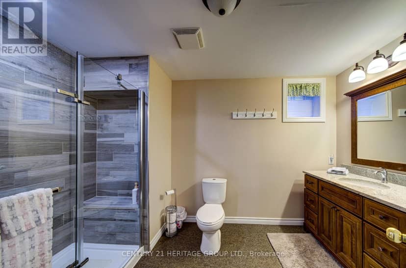 68 Dyer Drive — photo 20 of 36