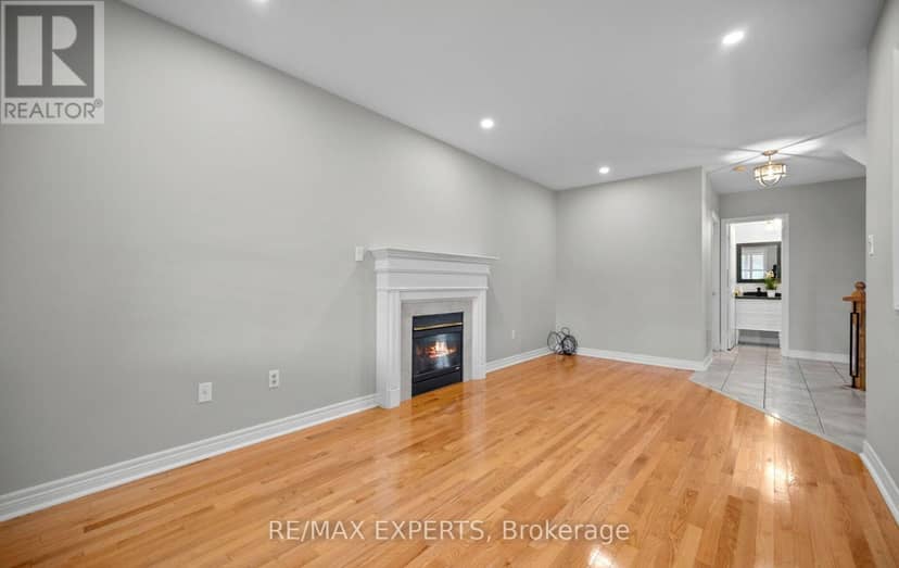 90 Coolspring Crescent — photo 11 of 40