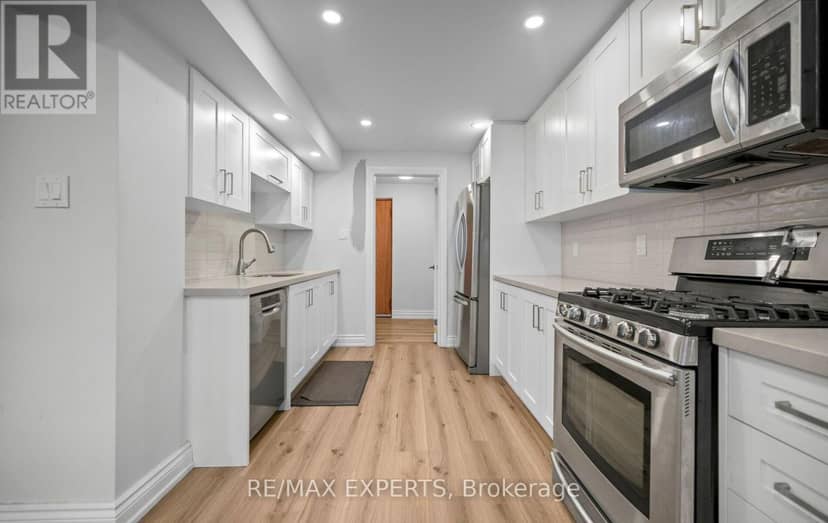 90 Coolspring Crescent — photo 35 of 40