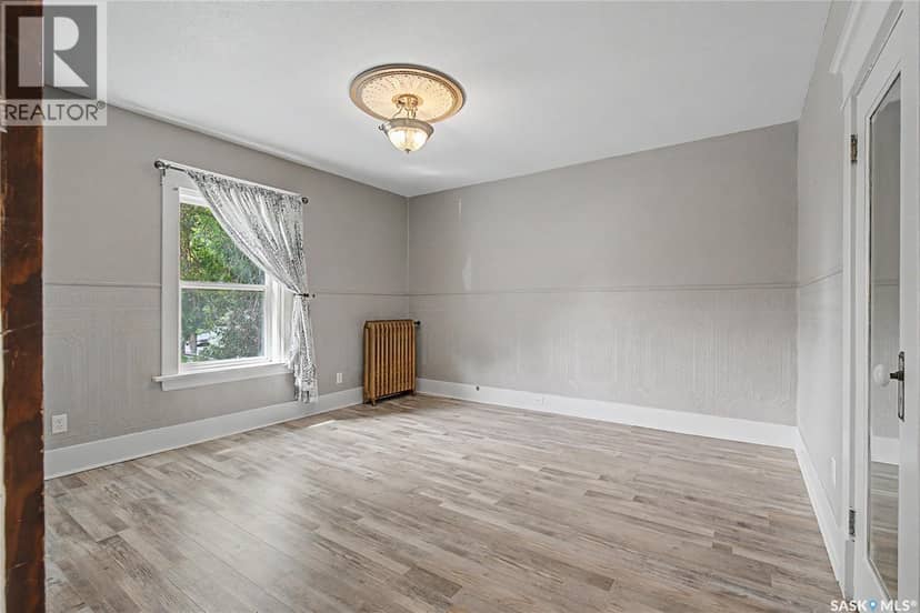1037 Chestnut AVENUE — photo 36 of 40