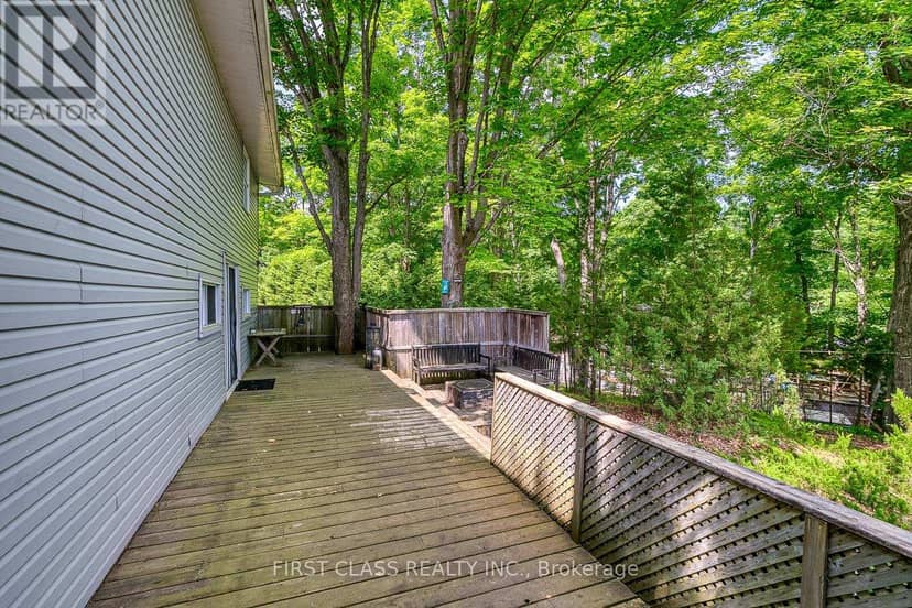 312A Henry Lane — photo 9 of 30