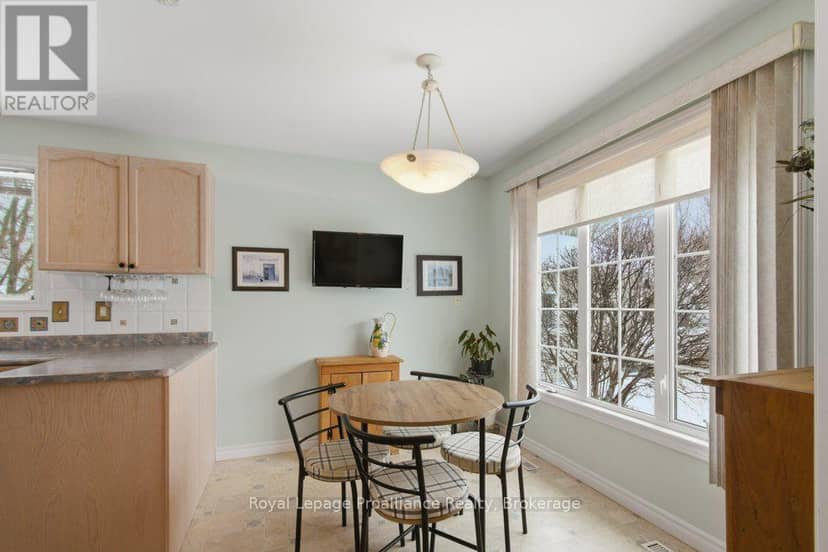 94 Sandbanks Court — photo 17 of 33