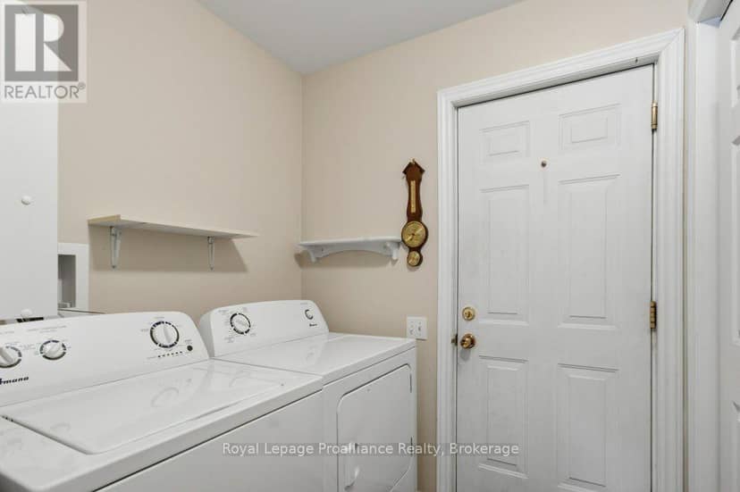 94 Sandbanks Court — photo 23 of 33