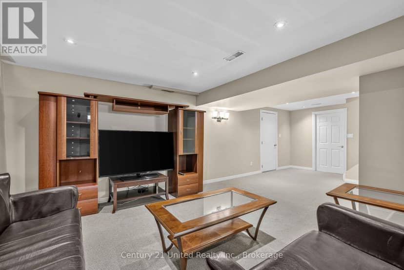 59 Waverly Street — photo 35 of 40