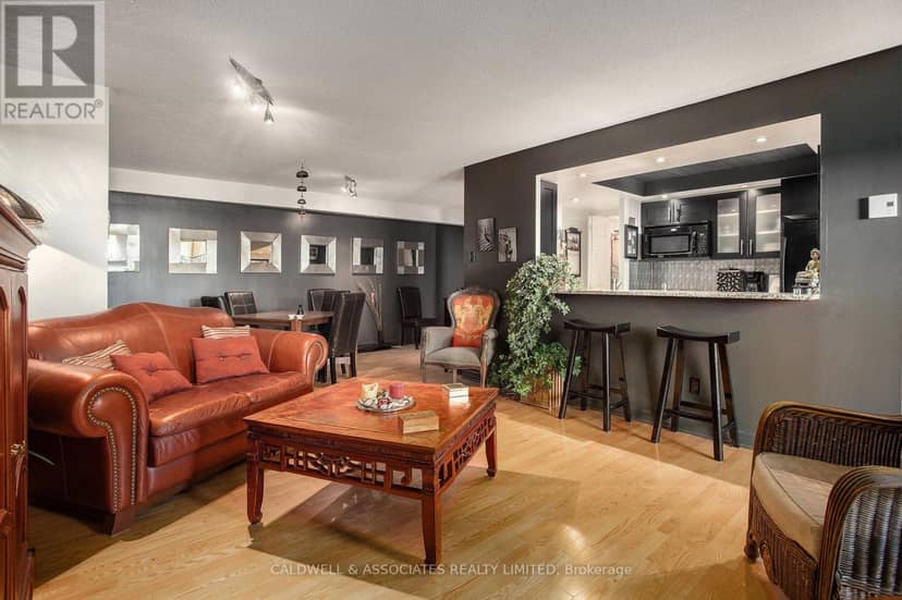 104 - 15 Murray Street — photo 13 of 30