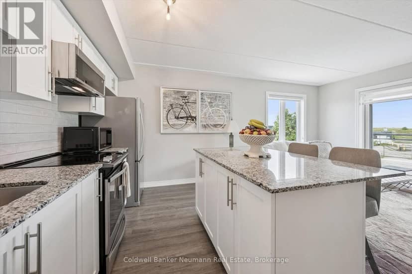 102 - 104 Summit Ridge Drive — photo 20 of 40