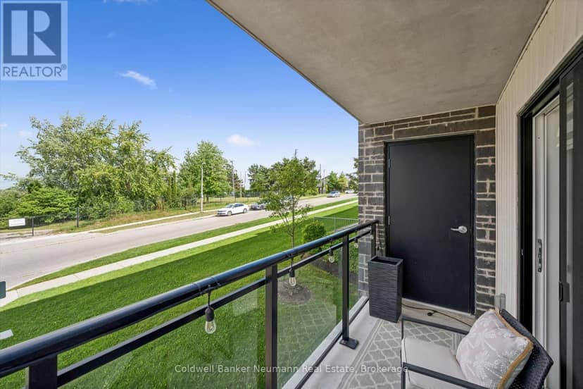 102 - 104 Summit Ridge Drive — photo 31 of 40