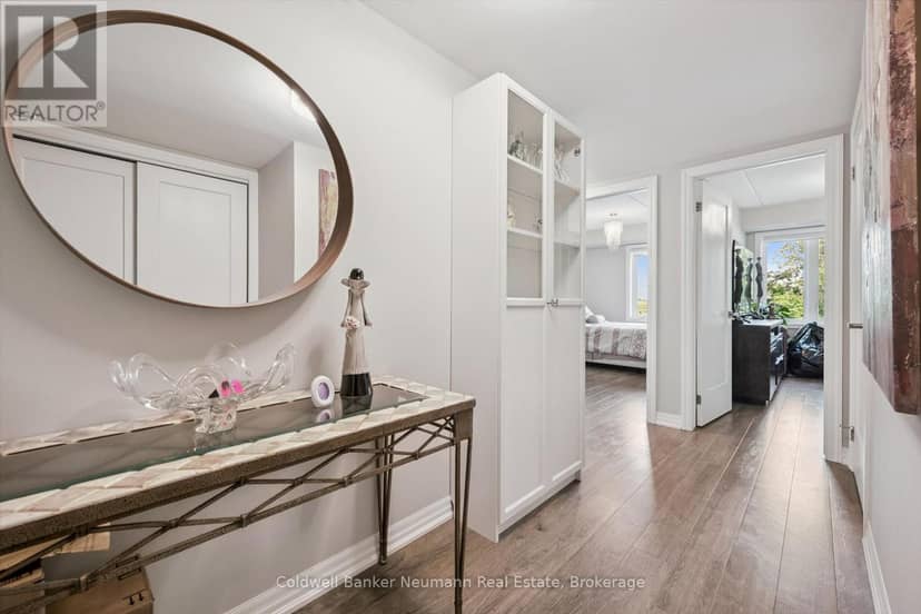 102 - 104 Summit Ridge Drive — photo 5 of 40