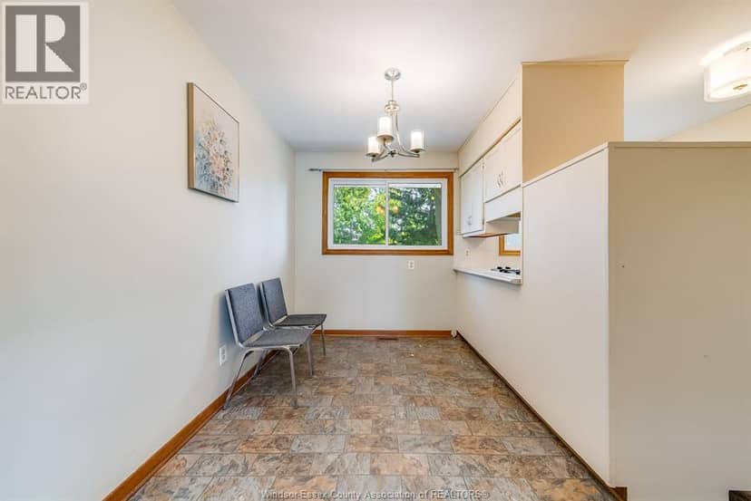 127 Coverdale Street — photo 7 of 29