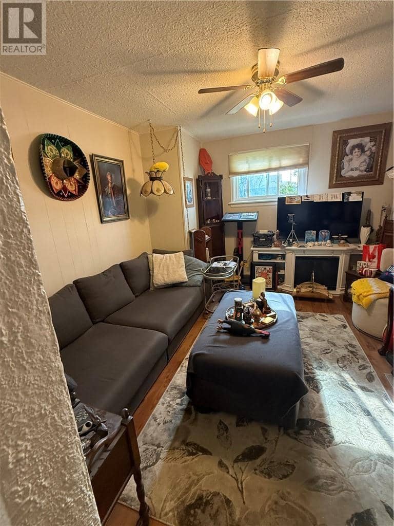 1130 & 1138 McAllister Avenue — photo 31 of 40