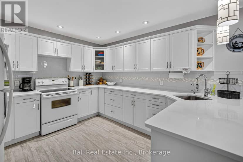 2331 Lakeside Drive — photo 13 of 40