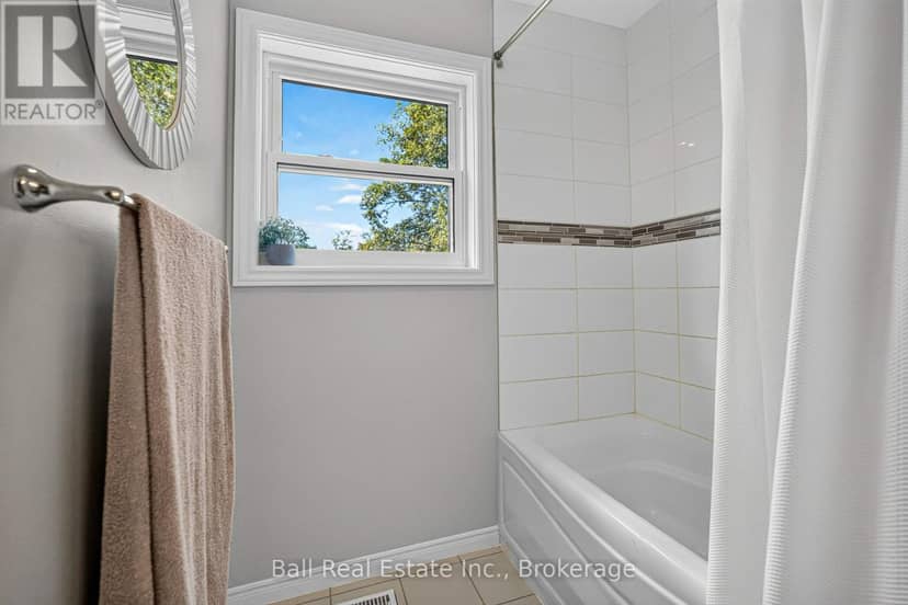 2331 Lakeside Drive — photo 19 of 40