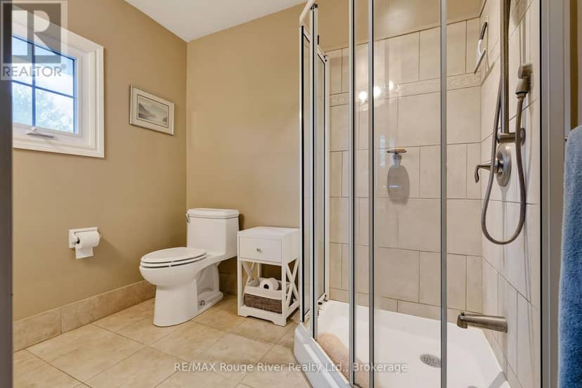 101 Hardy Lane — photo 25 of 40